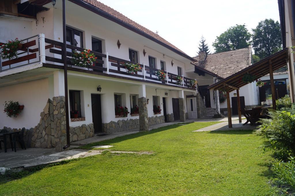 Guest House Piatra Craiului Bran  Exterior photo