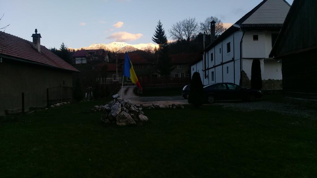 Guest House Piatra Craiului Bran  Exterior photo